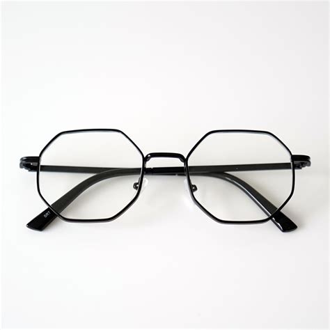 Numarasız erkek gözlük